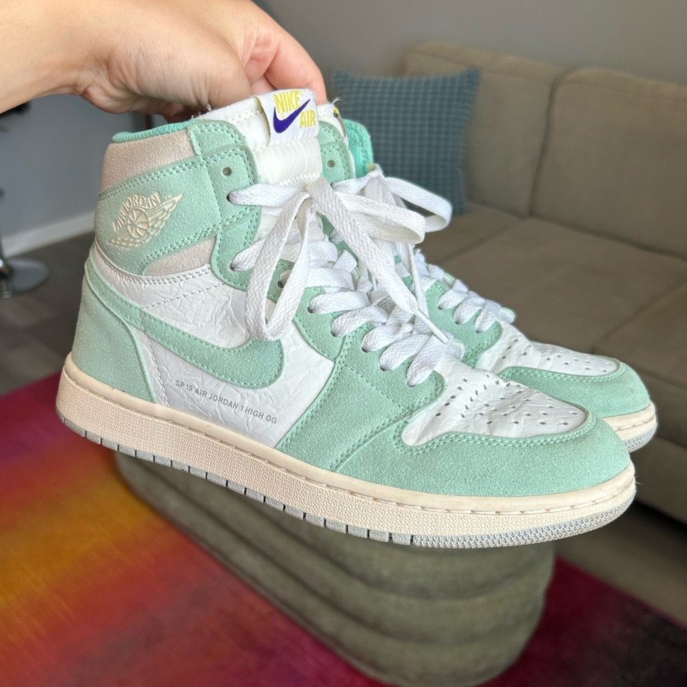 Air Jordan 1 Mids - Mint and Cream women’s size 8